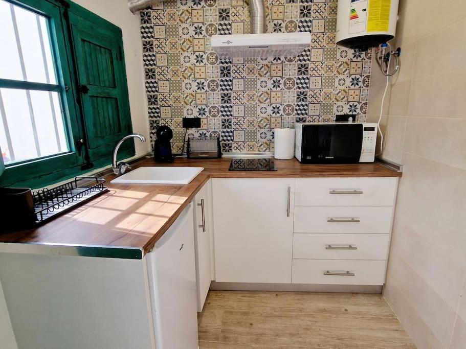 Apartamento Con Terraza Y Barbacoa Патерна Екстериор снимка